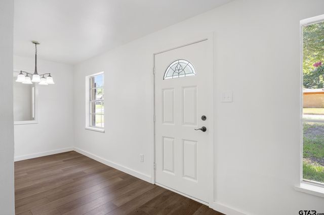1538 N Hill, Tyler, TX 75702
