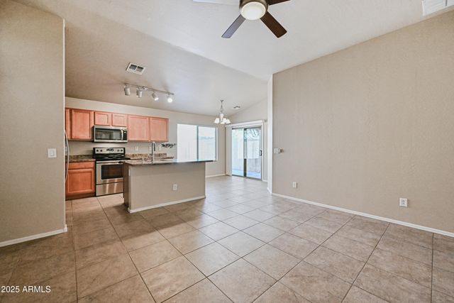 16620 S 48TH Street 24, Phoenix, AZ 85048