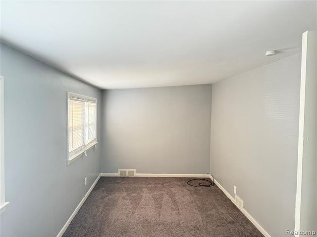 22851 Colgate Street, Farmington, MI 48336