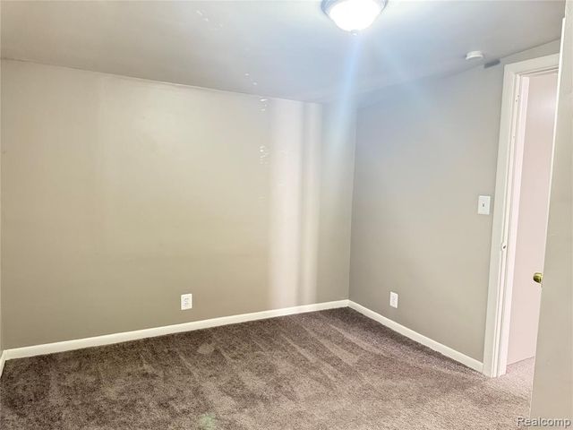 22851 Colgate Street, Farmington, MI 48336