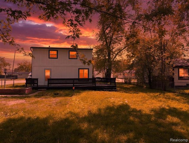 22851 Colgate Street, Farmington, MI 48336