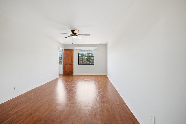 2895 Via Del Lago, Lake Worth, FL 33461