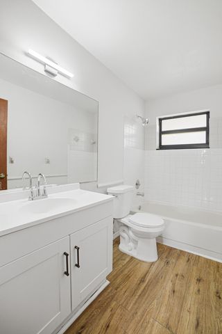 2895 Via Del Lago, Lake Worth, FL 33461