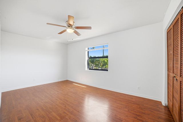 2895 Via Del Lago, Lake Worth, FL 33461