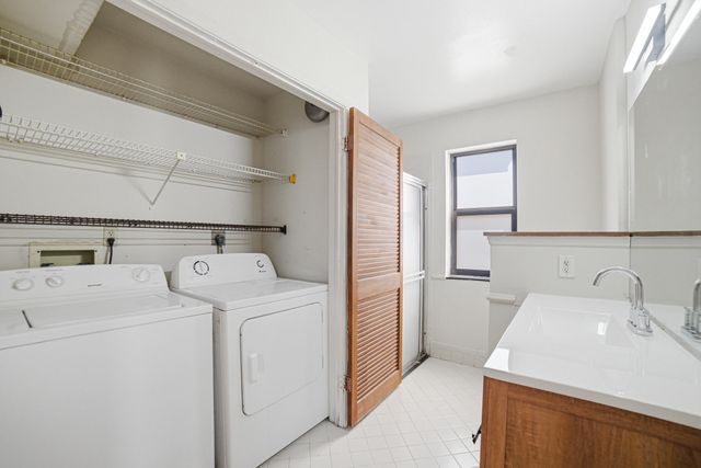 2895 Via Del Lago, Lake Worth, FL 33461