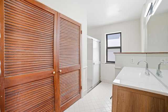 2895 Via Del Lago, Lake Worth, FL 33461