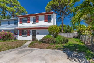2895 Via Del Lago, Lake Worth, FL 33461