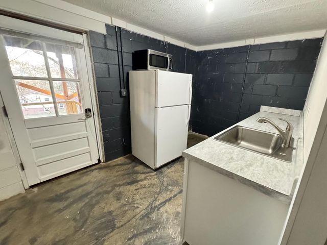 618 Debbie Dr, Hermitage, TN 37076