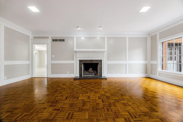 1330 PEBBLE CREEK LN, Memphis, TN 38120