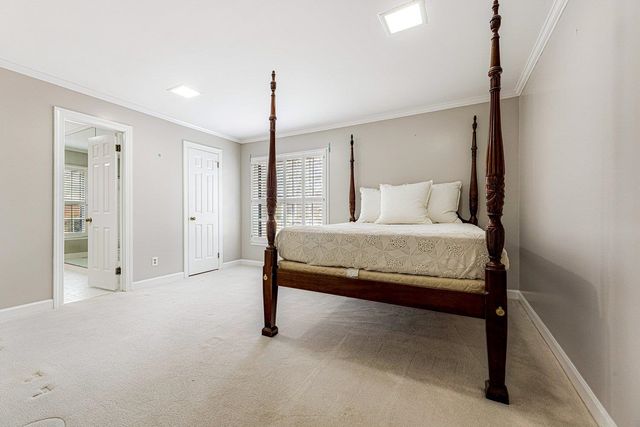 1330 PEBBLE CREEK LN, Memphis, TN 38120