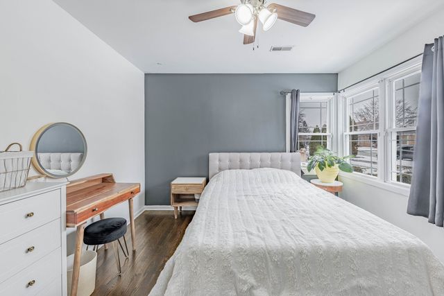 8036 Newland Avenue, Burbank, IL 60459