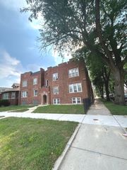 221 E 78th Street 2, Chicago, IL 60619