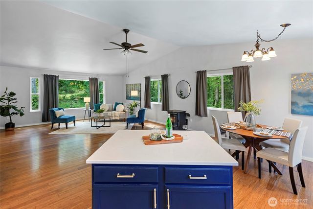 2809 Rainhaven Drive NW, Seabeck, WA 98380