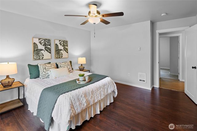 2809 Rainhaven Drive NW, Seabeck, WA 98380