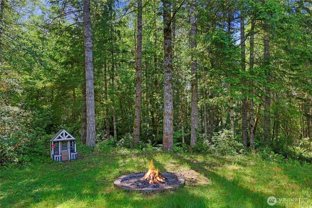 2809 Rainhaven Drive NW, Seabeck, WA 98380