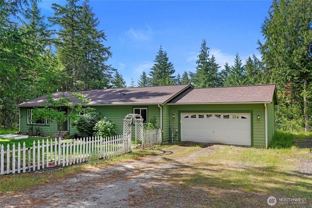 2809 Rainhaven Drive NW, Seabeck, WA 98380