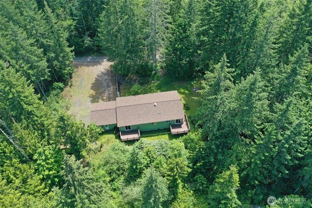 2809 Rainhaven Drive NW, Seabeck, WA 98380
