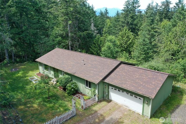 2809 Rainhaven Drive NW, Seabeck, WA 98380