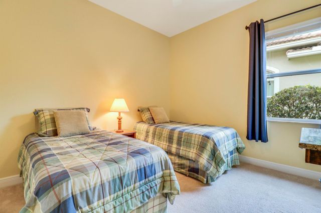 16988 SW Ambrose Way, Port St Lucie, FL 34986