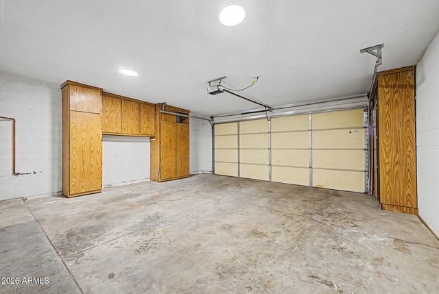 9249 N 47TH Drive, Glendale, AZ 85302