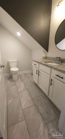 7071 Flintwood St, Navarre, FL 32566