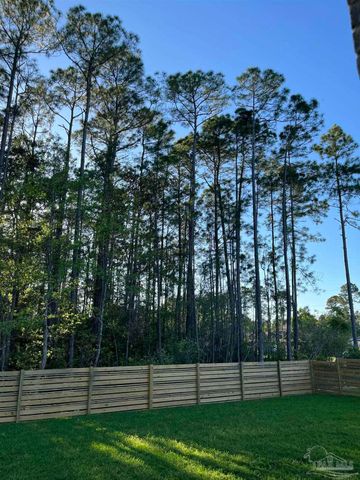 7071 Flintwood St, Navarre, FL 32566