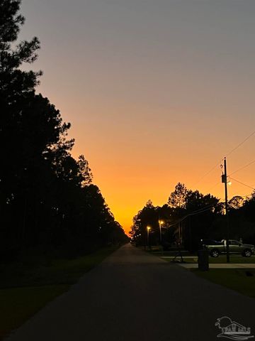 7071 Flintwood St, Navarre, FL 32566