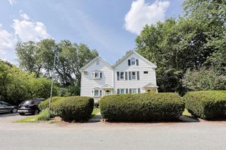7 Jackson Ct B, Natick, MA 01760
