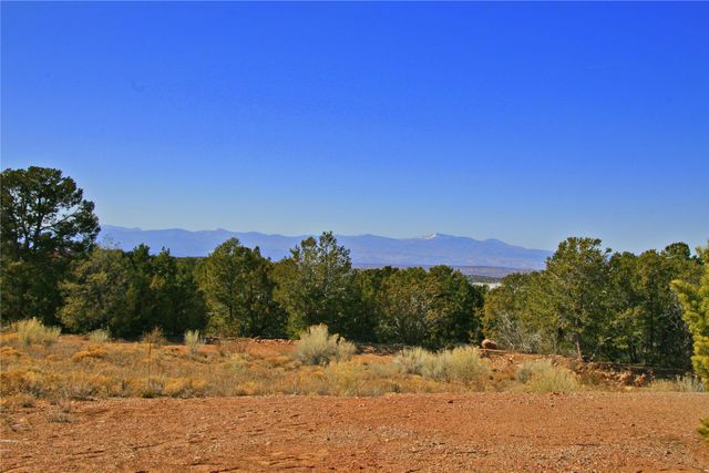 300 Brownell Howland, Santa Fe, NM 87501