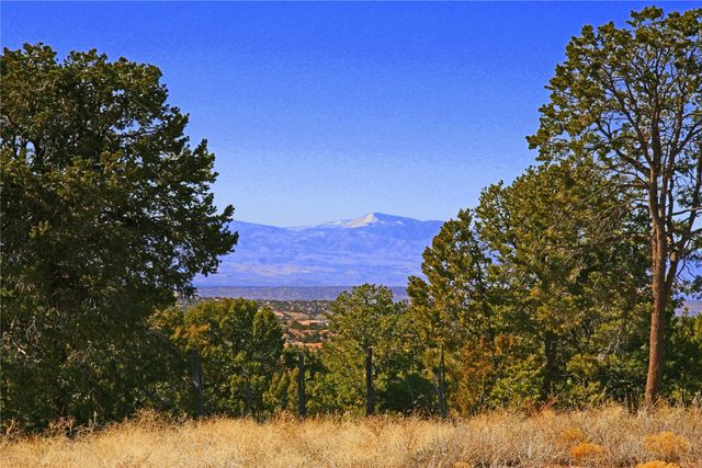 300 Brownell Howland, Santa Fe, NM 87501