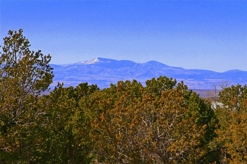 300 Brownell Howland, Santa Fe, NM 87501