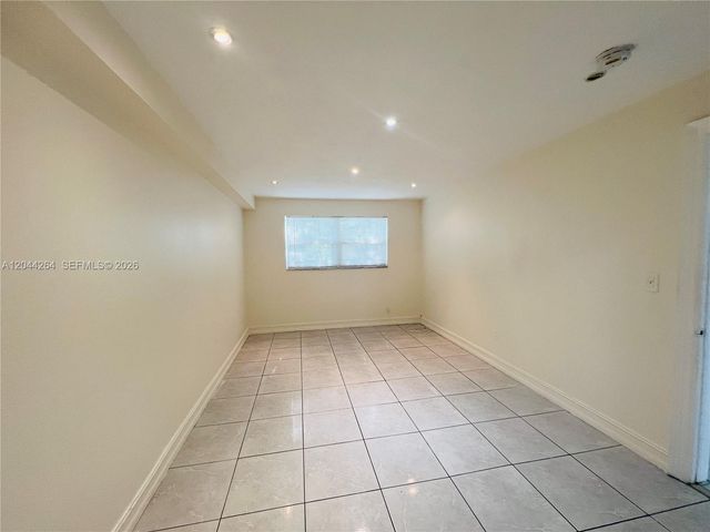 2050 NW 89th Avenue 108, Pembroke Pines, FL 33028