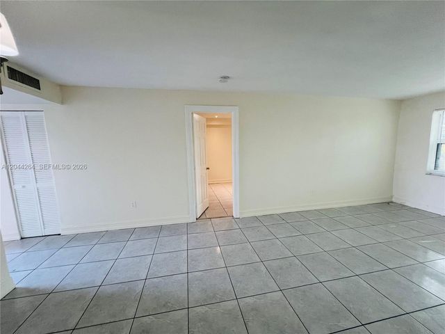 2050 NW 89th Avenue 108, Pembroke Pines, FL 33028
