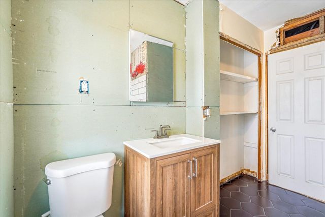 2716 2nd Avenue S, Minneapolis, MN 55408