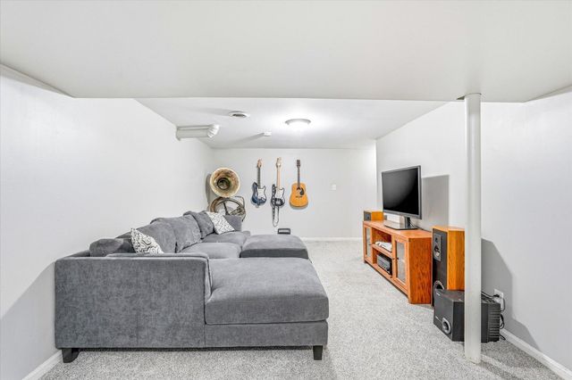 2716 2nd Avenue S, Minneapolis, MN 55408