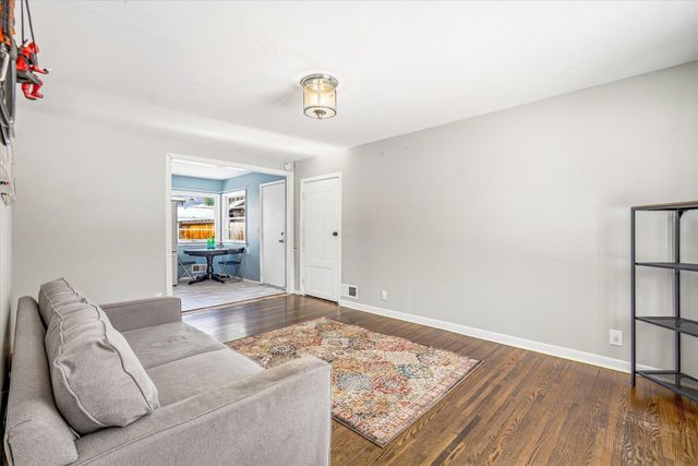 2716 2nd Avenue S, Minneapolis, MN 55408