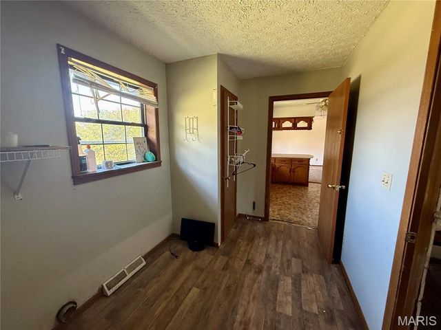 20585 Highway 28, Dixon, MO 65459