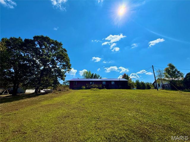 20585 Highway 28, Dixon, MO 65459