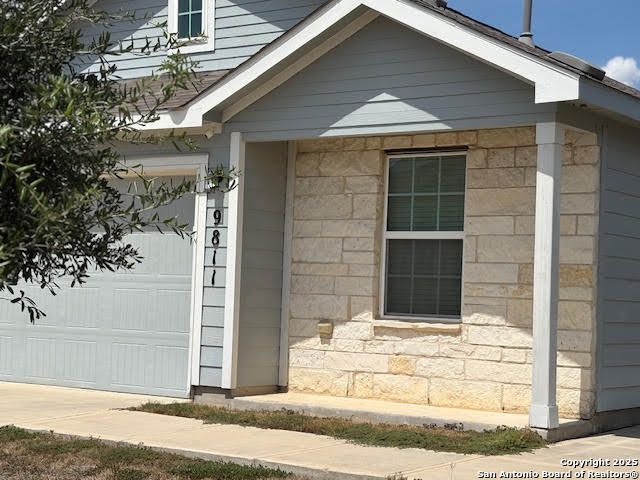 9811 Marbach Hl, San Antonio, TX 78245