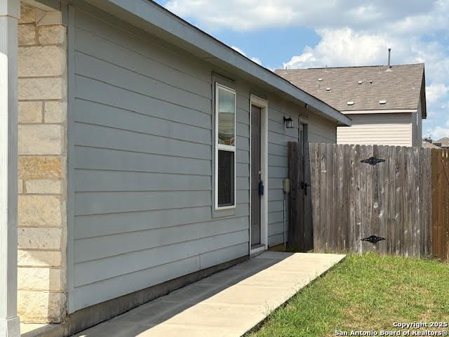 9811 Marbach Hl, San Antonio, TX 78245