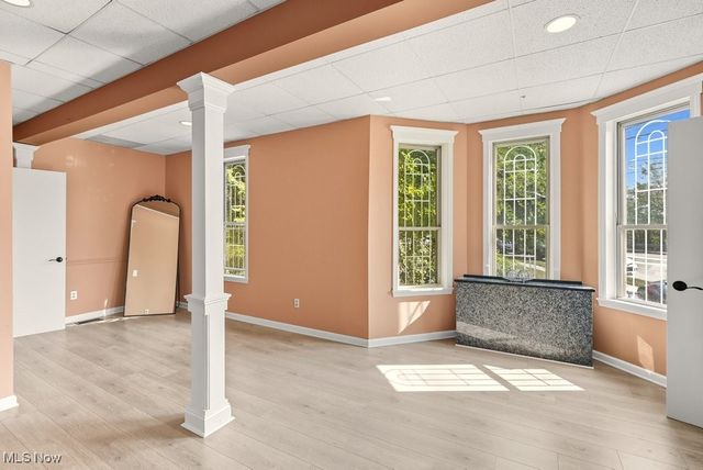 19270 Lorain Road, Fairview Park, OH 44126