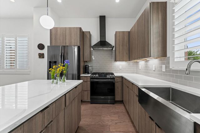 5827 Dolores Street, Houston, TX 77057