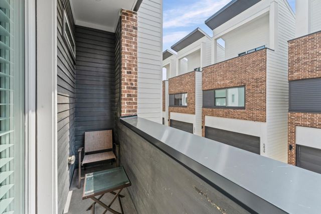 5827 Dolores Street, Houston, TX 77057