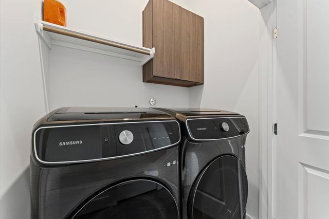 5827 Dolores Street, Houston, TX 77057