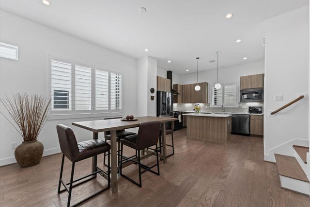 5827 Dolores Street, Houston, TX 77057