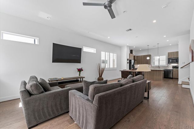 5827 Dolores Street, Houston, TX 77057