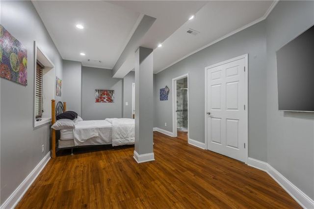 9623 N Crescent Court, Kansas City, MO 64157