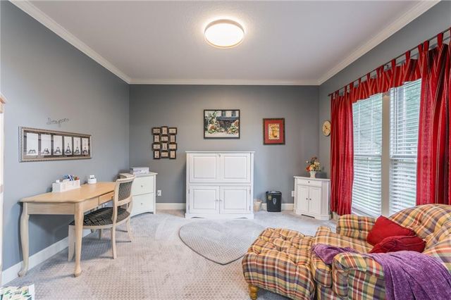 9623 N Crescent Court, Kansas City, MO 64157