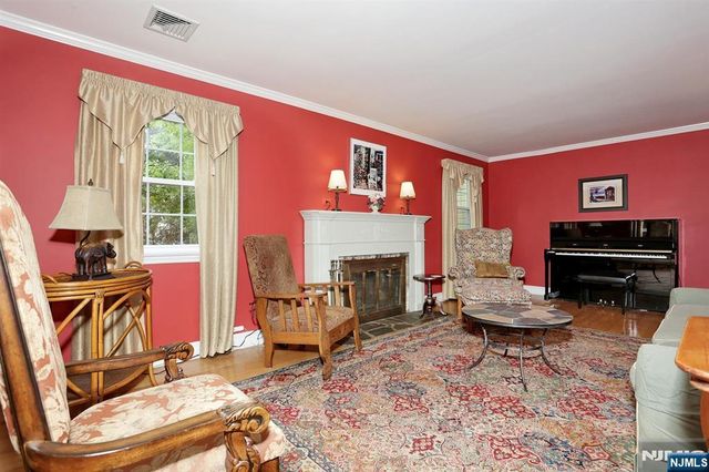 496 Tilden Avenue, Teaneck, NJ 07666