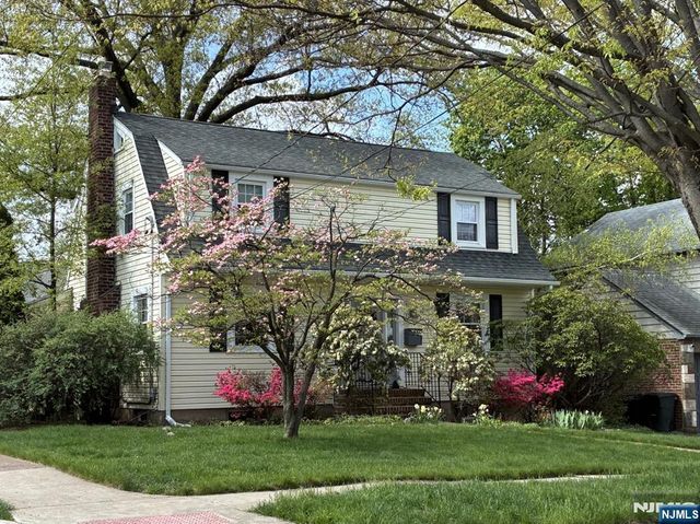 496 Tilden Avenue, Teaneck, NJ 07666